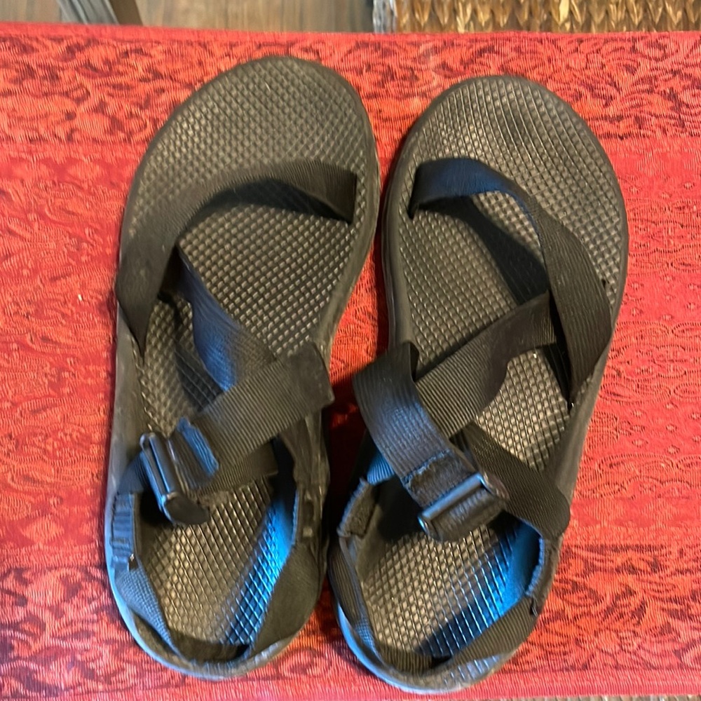 Men’s Size 10 Chacos